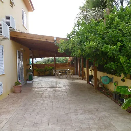 Gazde/Camere de închiriat Lovely House Protaras